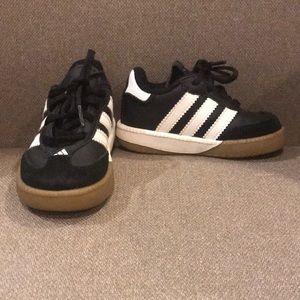 Adidas shoes sneakers toddler size 5